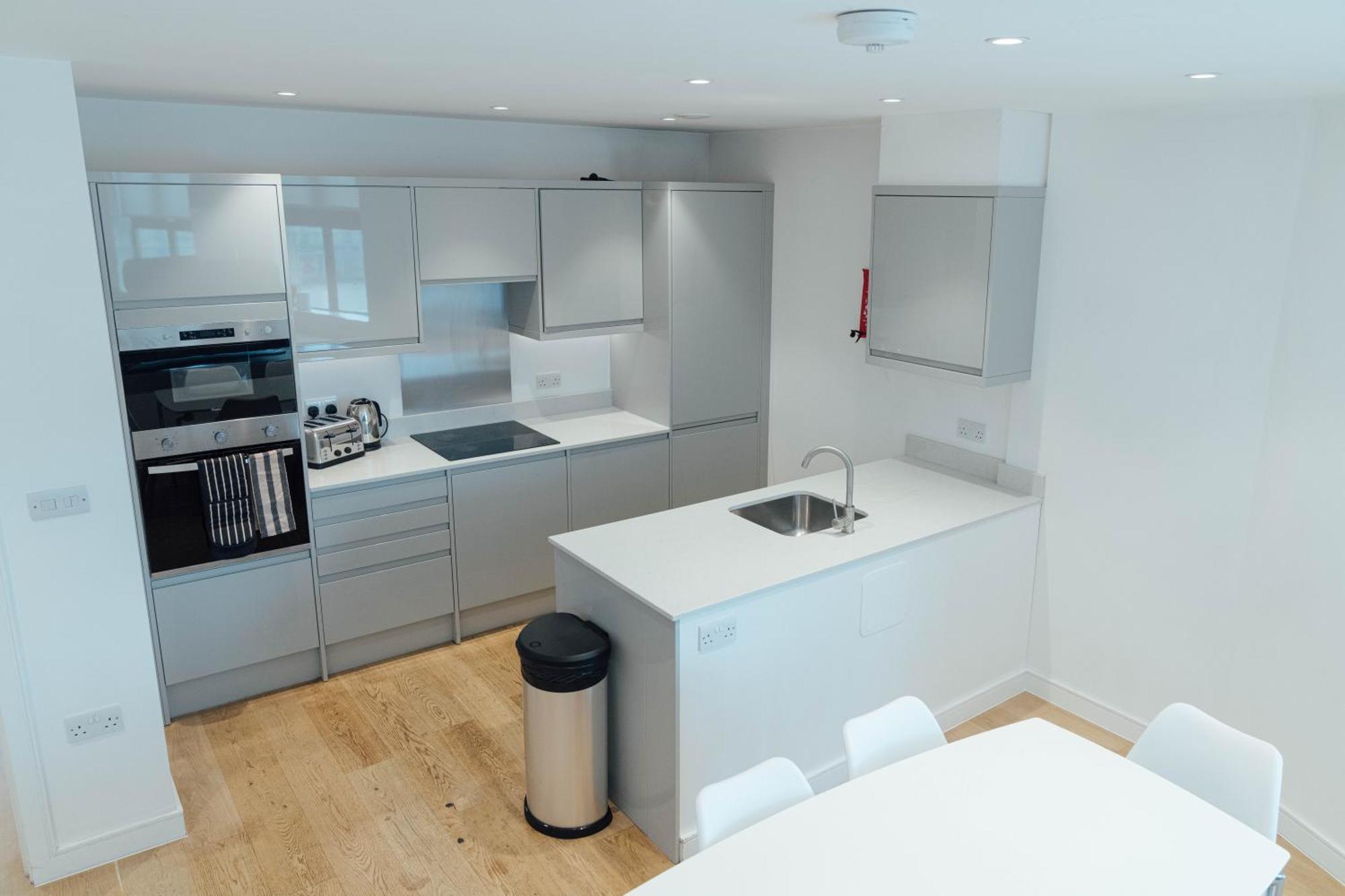 Apartment Access Brick Lane *
